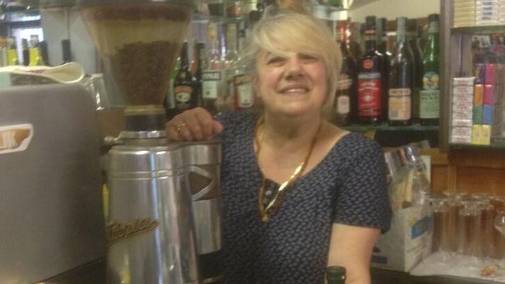 Dopo oltre un secolo chiude il bar Morena: «L’ora della pensione»