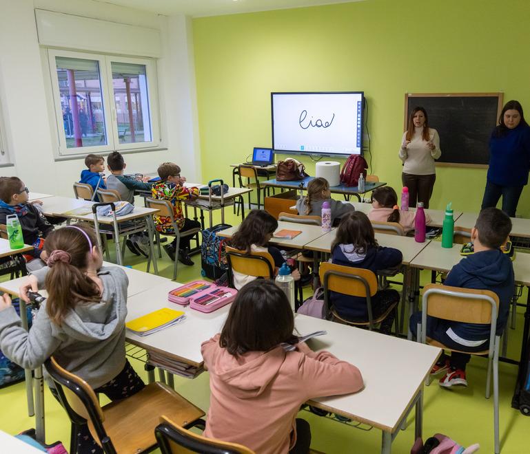 Piacciono le nuove elementari di Poggio Renatico: «Bene, ma c’è ancora da fare»