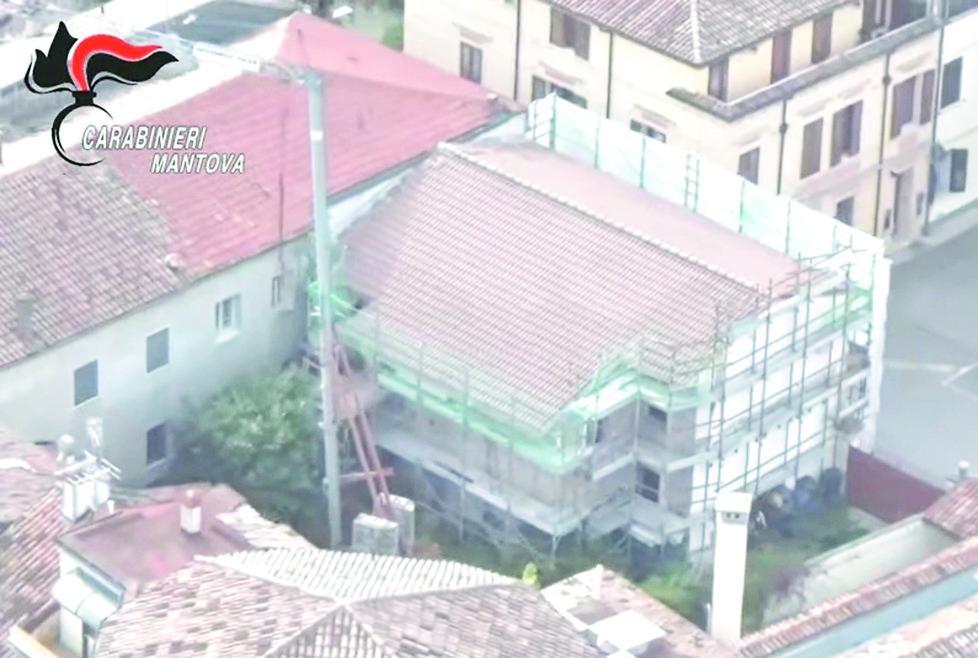 Le mani della ’ndrangheta sui fondi per la ricostruzione. Un arresto nel Modenese