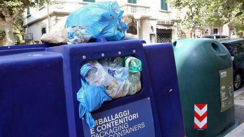 Pistoia, salgono a mille le domande per la tassa sui rifiuti scontata ma i soldi non bastano per tutti
