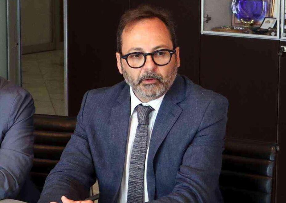 Massa, una mozione di sfiducia al sindaco. Già scritta e con 12 firme in calce