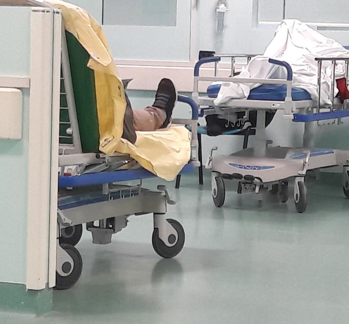 Pronto soccorso di Cona, anche lunedì oltre trenta in attesa 