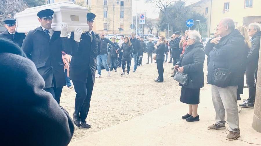 Il funerale a Monte Rosello<em> (foto Ivan Nuvoli)</em>
