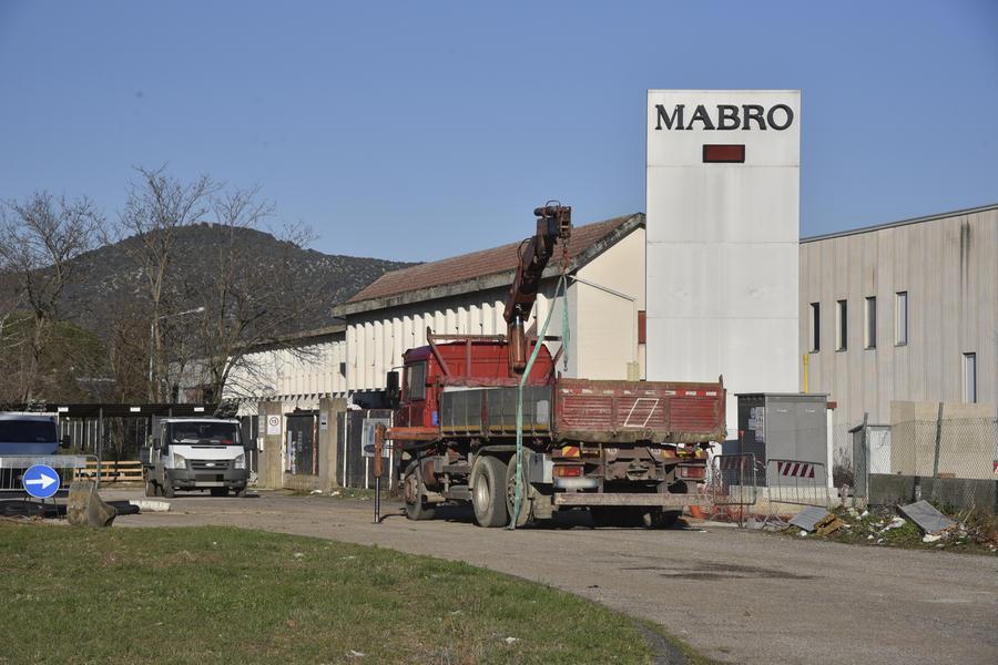 
	L'esterno dell'azienda&nbsp;

