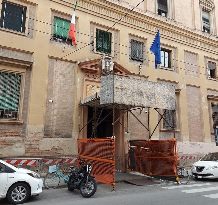 Badanti aguzzini nella Bassa, c’è la prima condanna