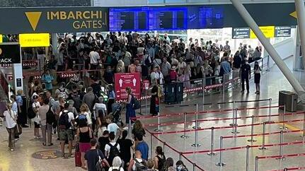 L'assessore agli emigrati: «Tariffa unica per tutti»