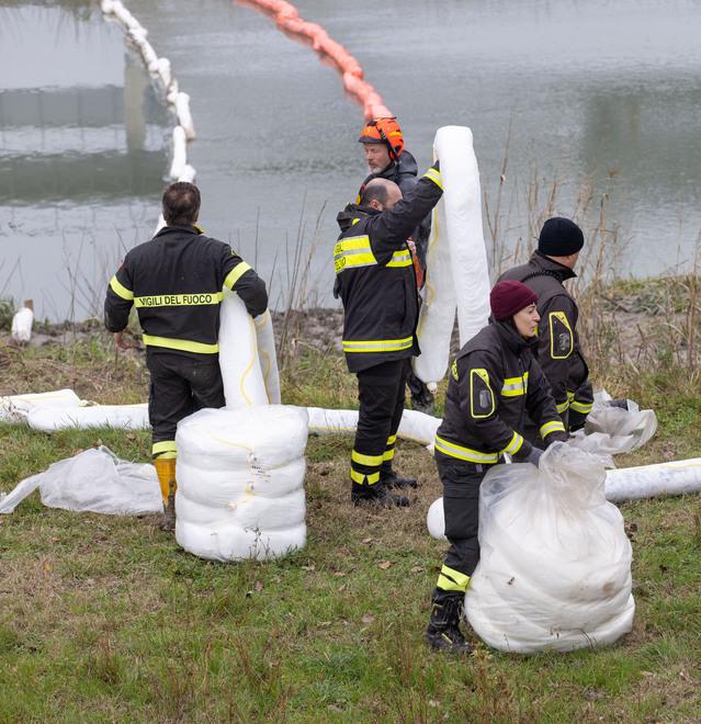 Gasolio nel Reno, lo sversamento viene da una vecchia cisterna 