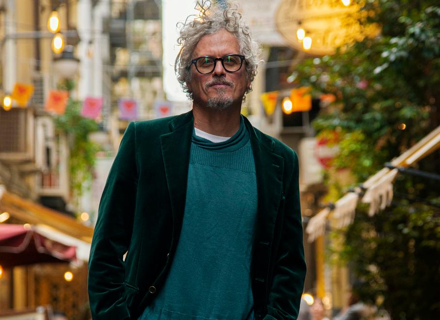 Niccolò Fabi si racconta: «La musica ci fa sentire uniti

	fa divertire e consola anche»
