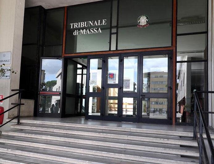 Staccò una falange della mano con un morso al body builder: condannato