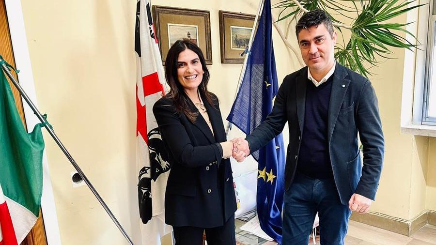 
	La nuova assessora Maria Grazia Mele e il sindaco Andrea Soddu

