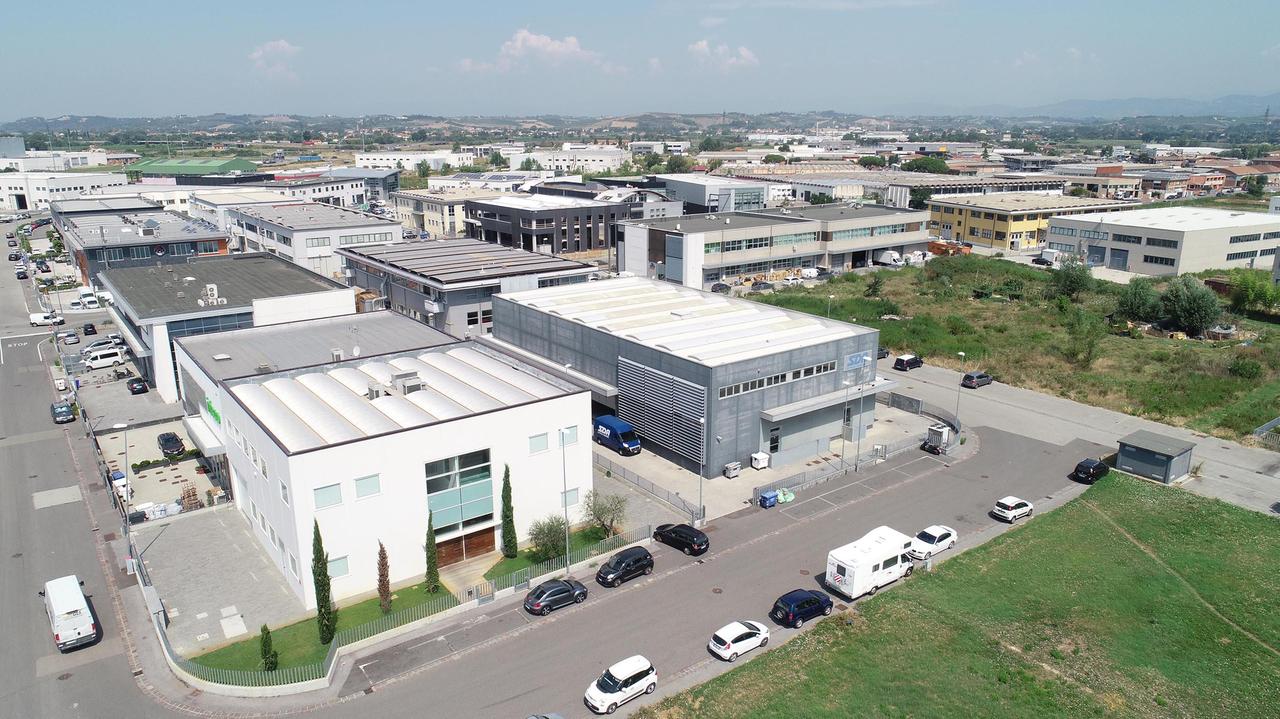 Una veduta della zona industriale del Terrafino a Empoli (foto di Sestini)