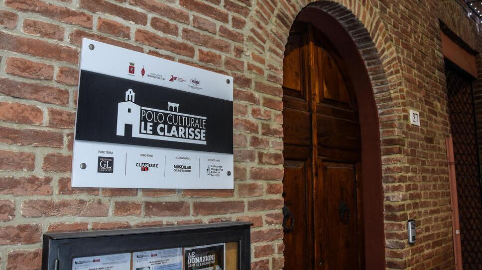 L’ingresso del polo culturale Le Clarisse (foto d’archivio di Agenzia Bf)