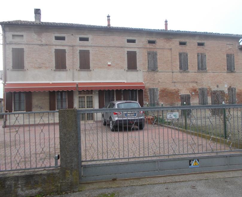 Madonna Boschi, all’ospedale per una visita: un ladro tenta furto in casa