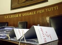 Accusata di stalking ma eviterà la condanna: «Vizio di mente»