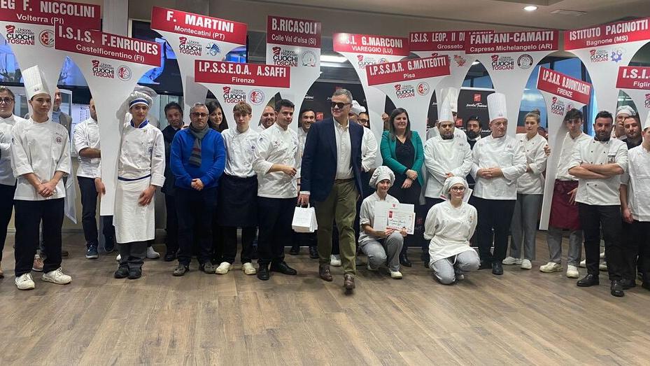 Il miglior allievo ai fornelli è Giuseppe: il suo baccalà strega chef, docenti e blogger alla Tessieri
