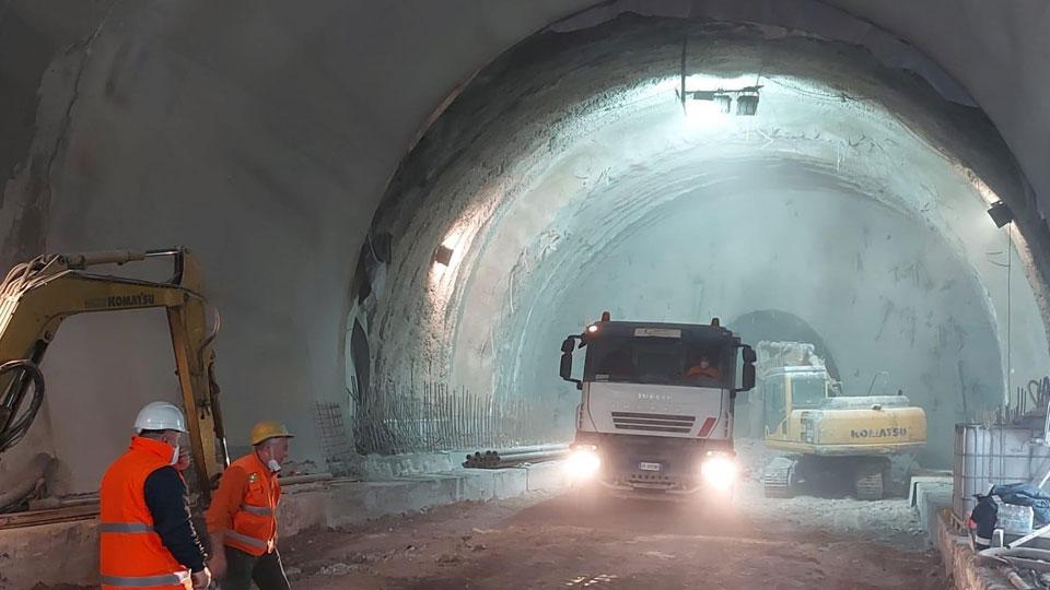 Ripartono entro la fine del mese i lavori alla galleria di Serravalle