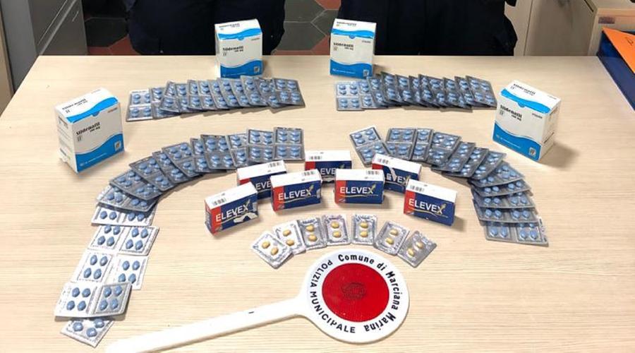 
	I medicinali sequestrati dalla polizia municipale di Marciana Marina

