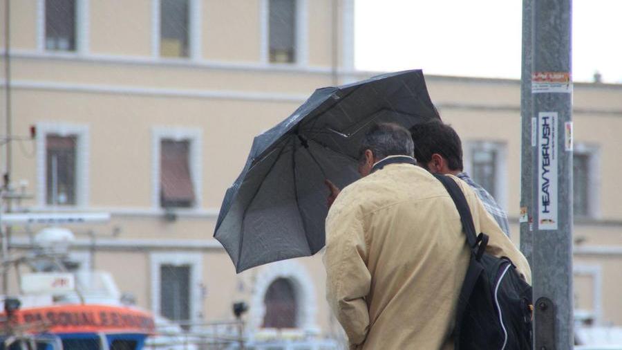 Toscana, in arrivo l’aria polare marittima: pioggia, vento e possibili nevicate