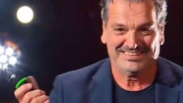 Diego Vilar strega la Bertè a The Voice Senior su Rai1