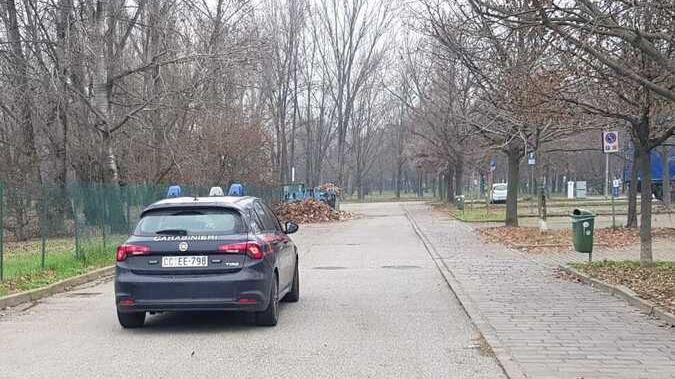 Parco Ferrari di Modena: nel parcheggio tra senzatetto, nomadi e... noleggi