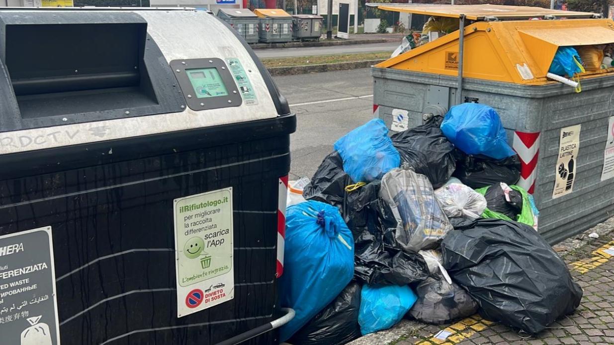 Modena Caos nella raccolta porta a porta Delegazione della Lega in Comune