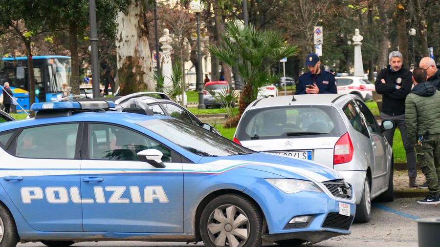 Ladri nella scuola di via Provenzal: rubati nove computer
