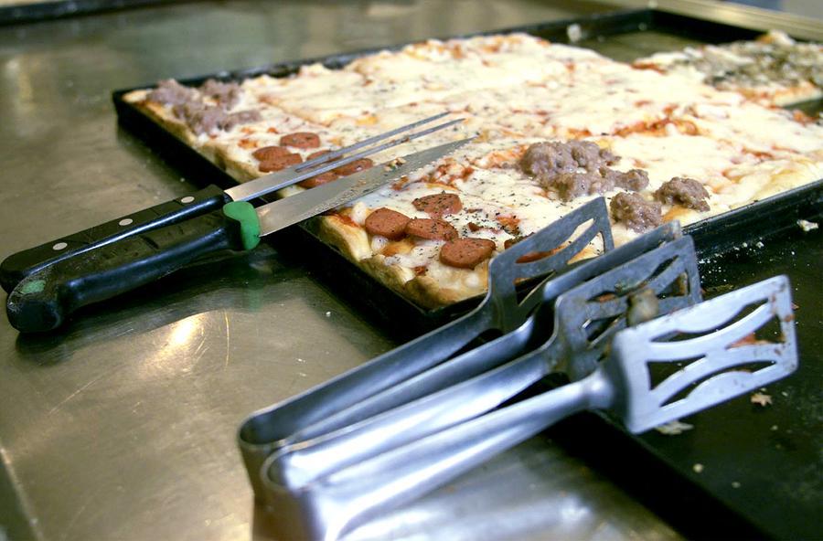 Passione pizza: Alghero al primo posto in Italia per le consegne a domicilio