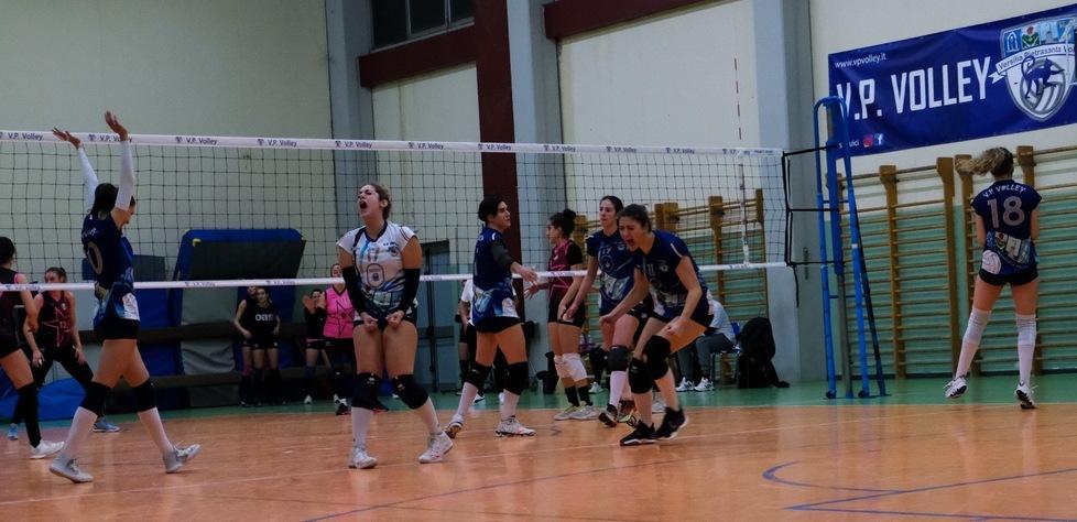 Il Vp Volley domina il derby. Prima sconfitta per l’Upc a guida Sansonetti 