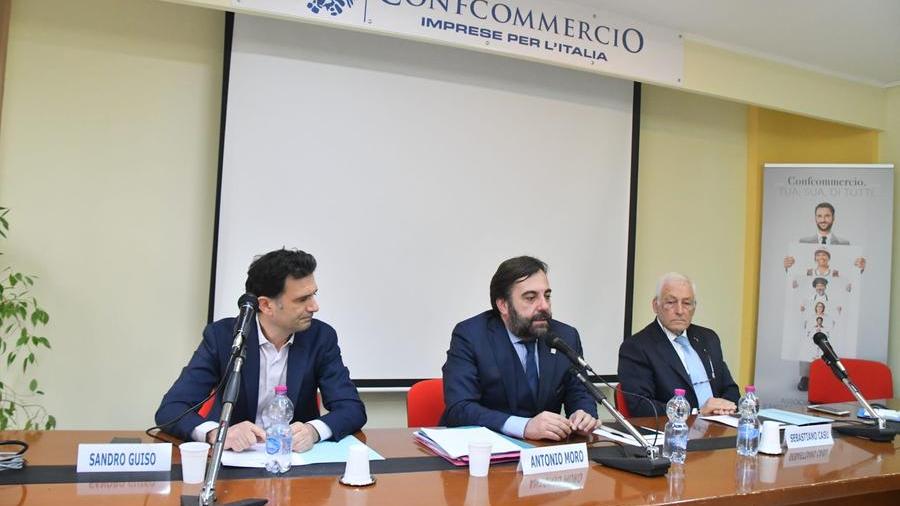 L’assessore Moro: «L’Europa mette a rischio il diritto dei sardi alla continuità territoriale»