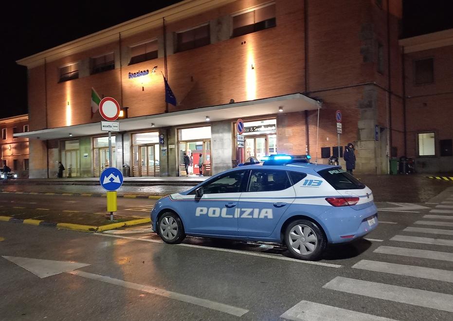 Ferrara, 34enne investito dal treno