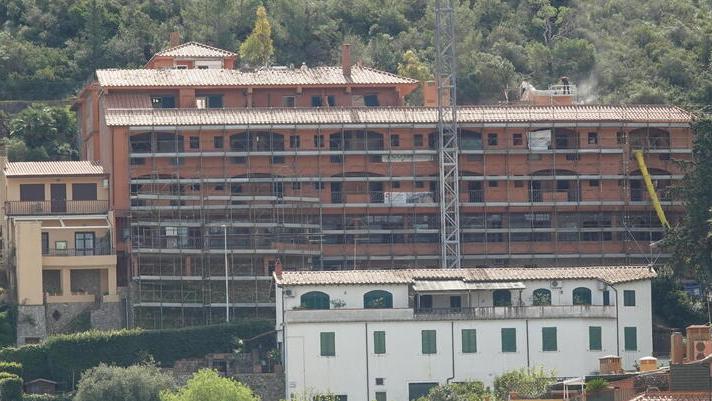 Grosseto, La Roqqa assume 79 stagionali: avanti tutta con le candidature