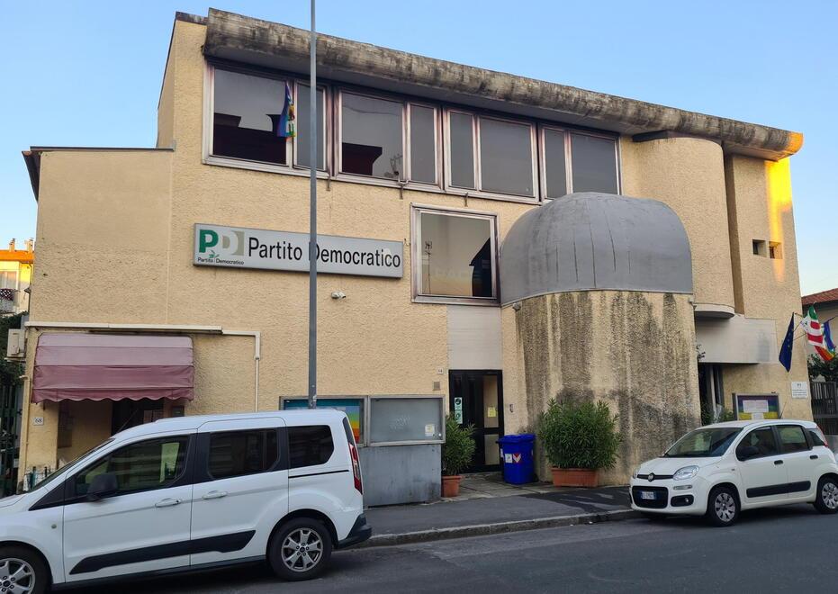 Pd, dopo il caos intorno a Collinaia i senegalesi restituiscono la tessera 