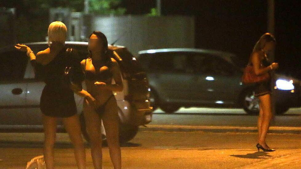Prostitute sull'Aurelia (foto d'archivio)