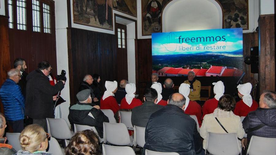 “I sardi della Lombardia” incontrano il progetto “Freemmos. Liberi di restare”