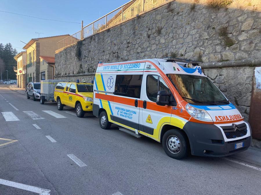 Arcidosso, investita e sbalzata oltre il guard rail