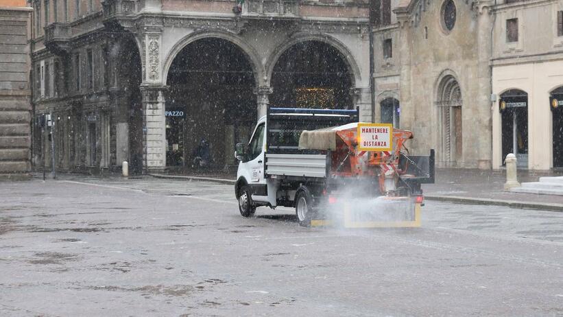 Piano neve, è tutto pronto in città per lo sgombero e la salatura