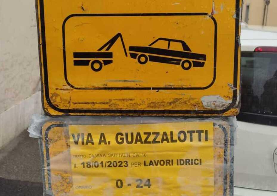 Perdita d’acqua in via Guazzalotri. Oggi la riparazione dopo le proteste 