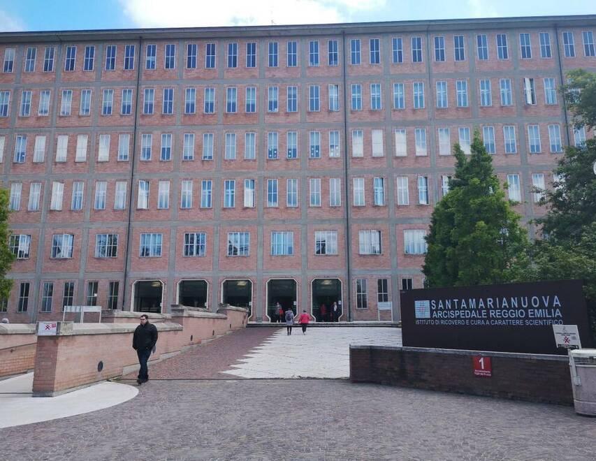 Nuovo primario di Oncologia a Reggio Emilia, bufera sul bando. Marchesi: «Regole da rispettare»