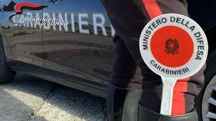 Una pattuglia dei carabinieri (foto d'archivio)