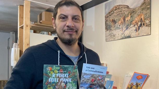 La storia di Stefano Bianchi, editore livornese che in sei anni ha pubblicato già ottanta libri