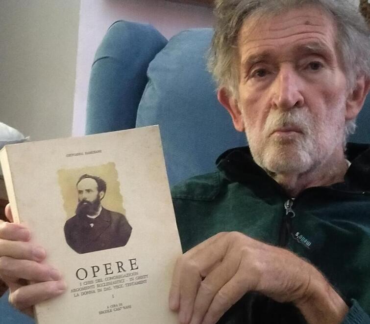 Dona documenti storici alla Panizzi «Il mio atto d’amore per la città» 