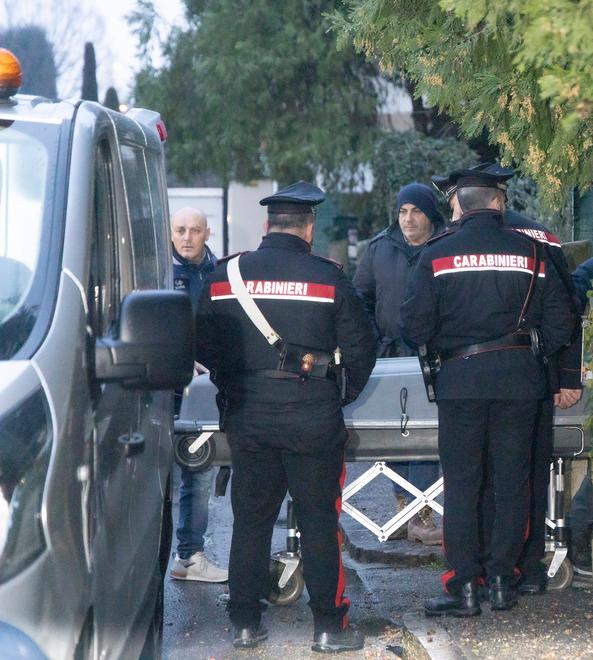 Soliera, lo choc dopo la tragedia in famiglia «Domenica ridevano tranquilli» 