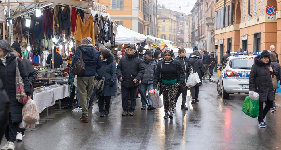 Modena. Sant’Antonio non va giù ai negozianti del centro: «Servirebbe un ristoro» 