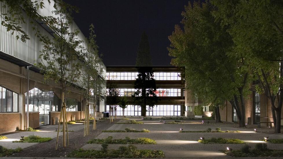 Claudio Parmiggiani nominato artista del 2023