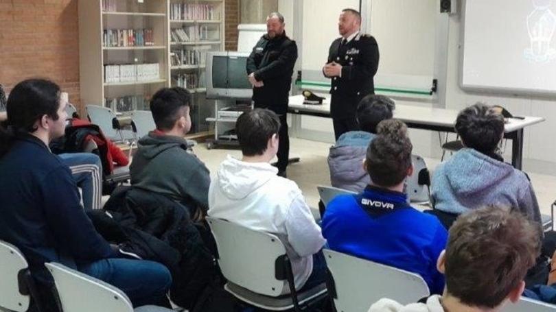 Rosignano, si cercano giovani carabinieri esperti in telecomunicazioni