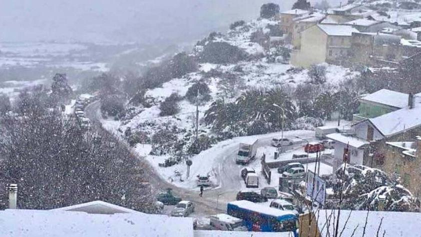 Macomer sotto la neve