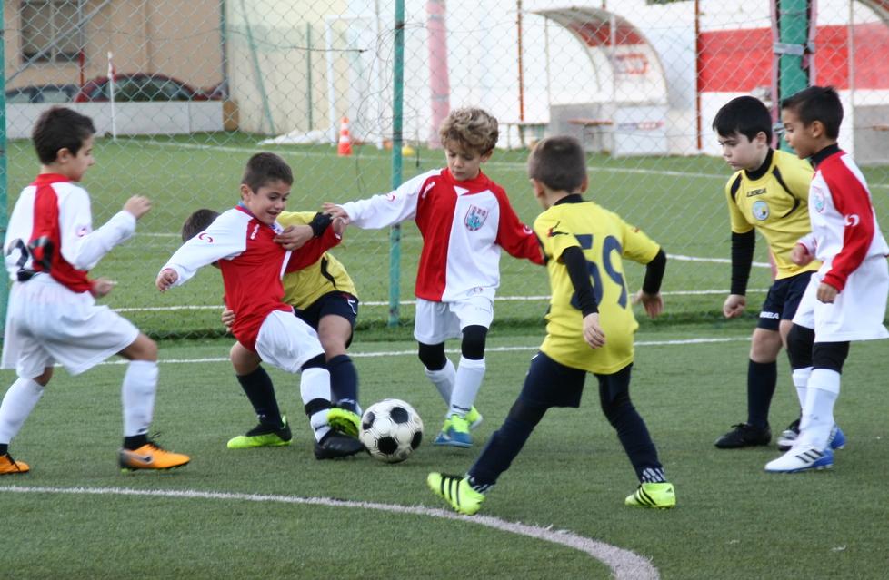 Gianni Cadoni: «Il Cagliari tornerà in serie A e la Torres ha la B nel futuro»