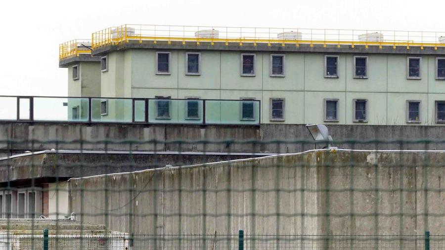 Ferrara, «Agente aggredito in carcere». I sindacati: «Qui non si prendono provvedimenti, digiuniamo»