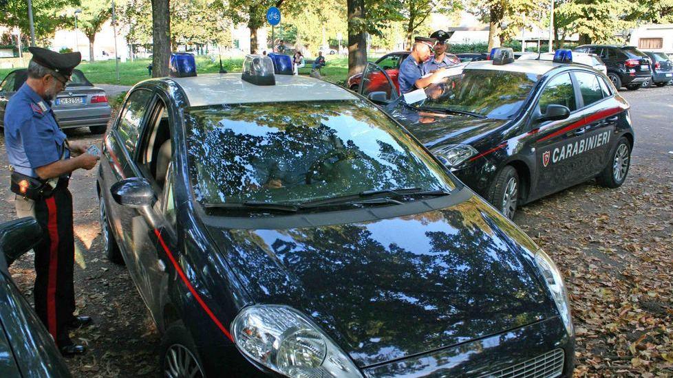 Una rissa all’ombra del grattacielo