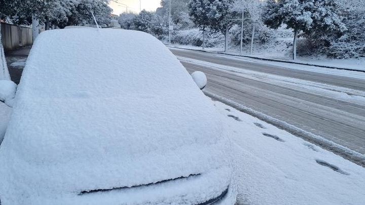 Allerta meteo, nevica sulla 131dcn e sulla Carlo Felice a Campeda
